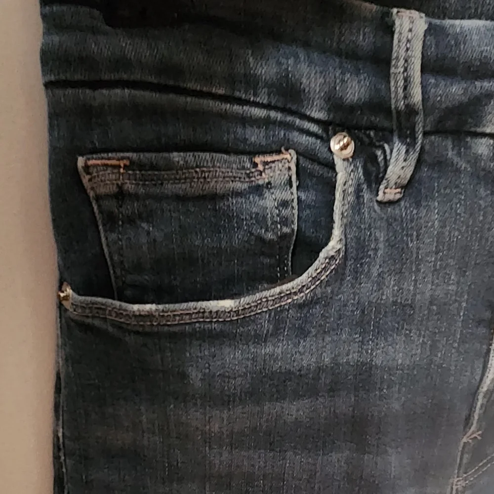 Good American Good Legs Crop Blue Jeans Size 4/27 - Picture 3 of 6